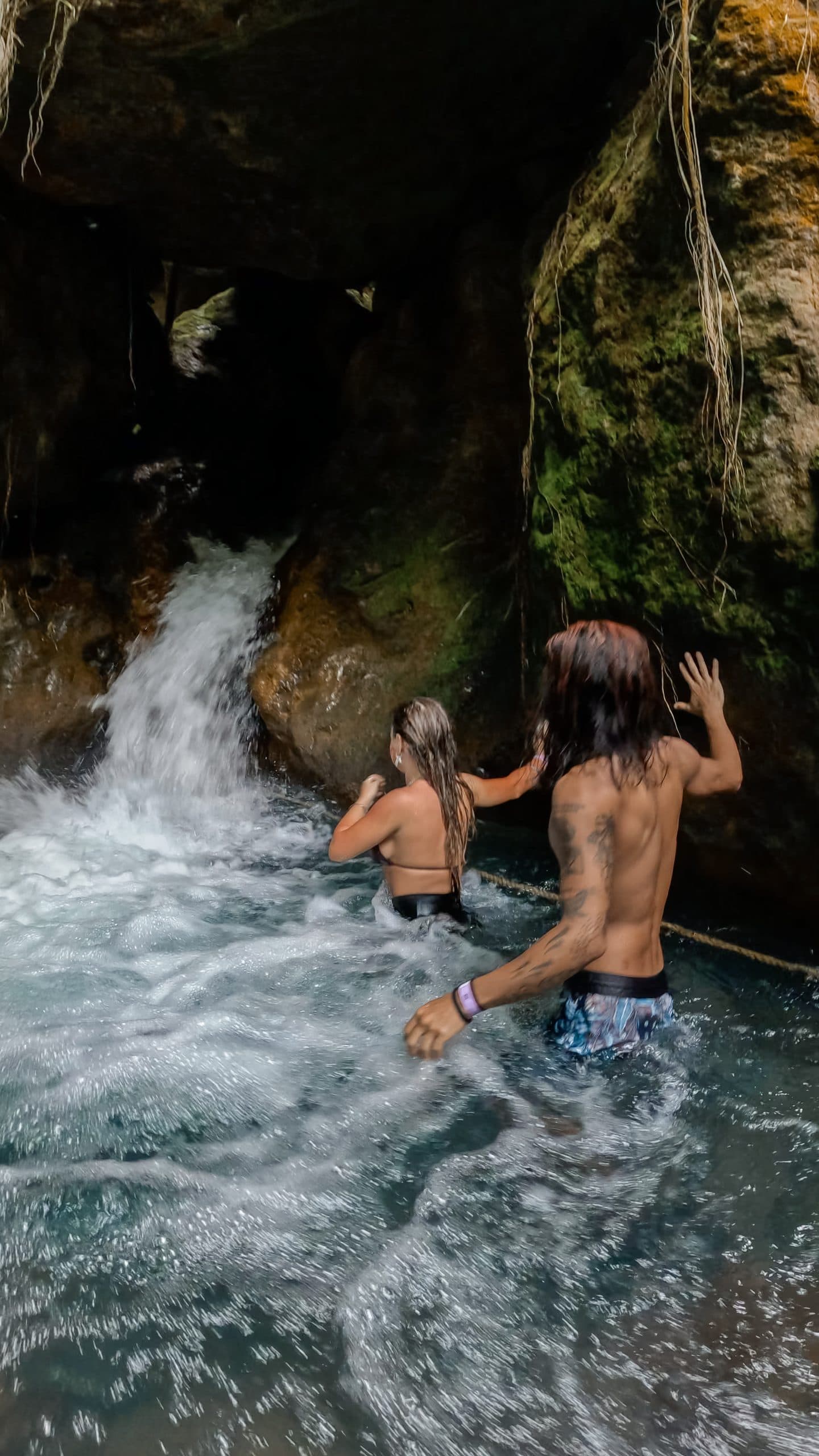 La Leona Waterfall Hike & River Tubing, photo 4