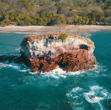 Piratas Bay